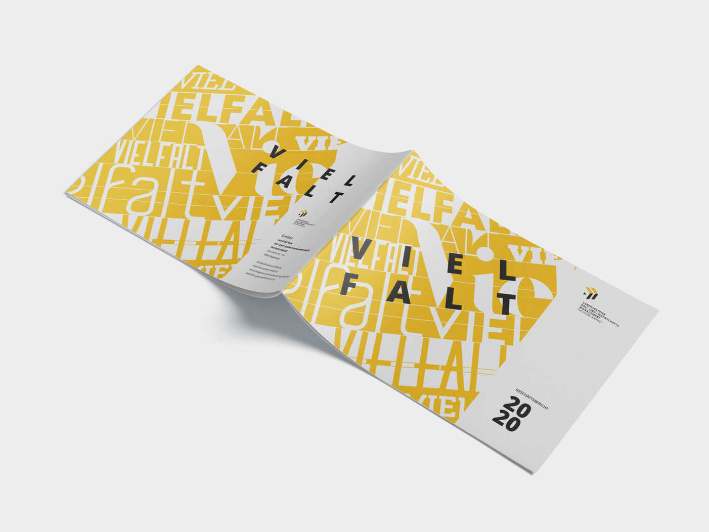 a4-landscape-brochure-mock-up-01